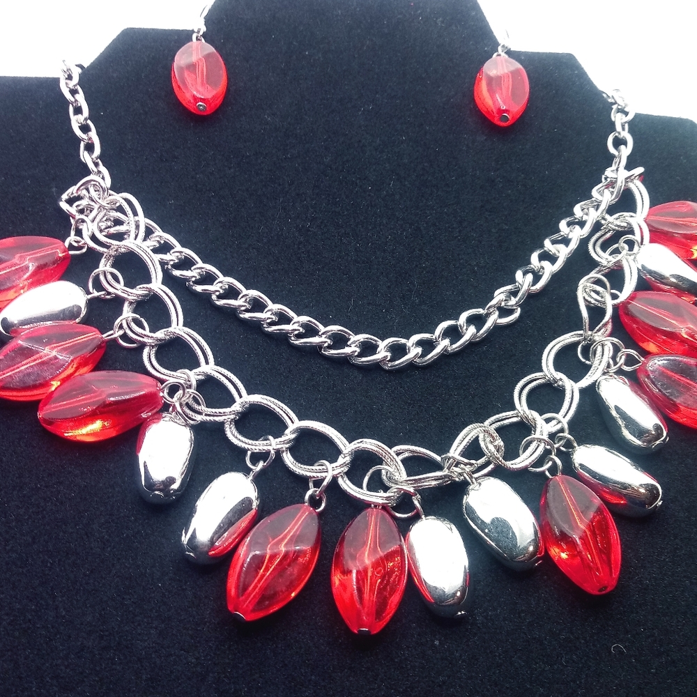 NWOT Paparazzi Red and Silver Beaded Set
